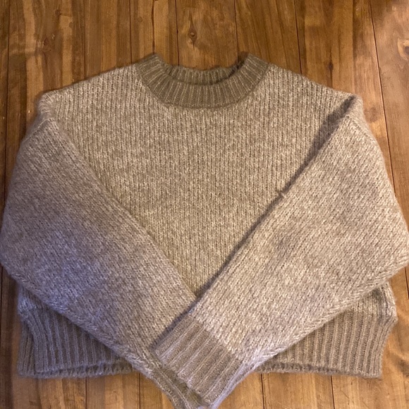 Garage Sweater - Picture 2 of 3
